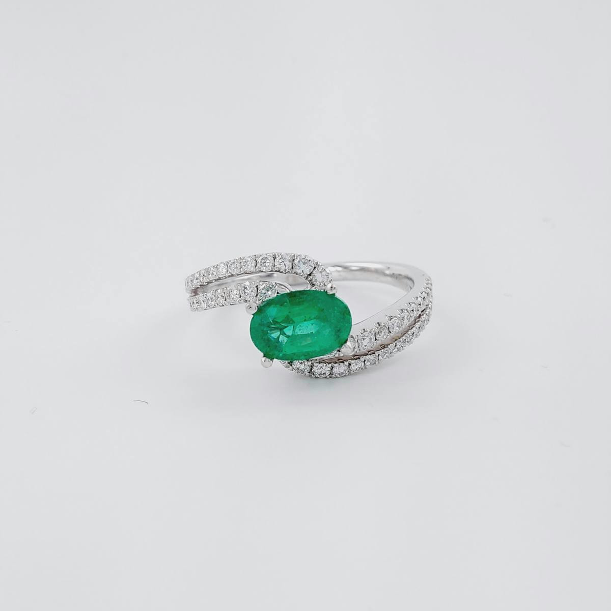 ANILLO ESMERALDA 0.50 CT Y BRILLANTE 0.25 CT